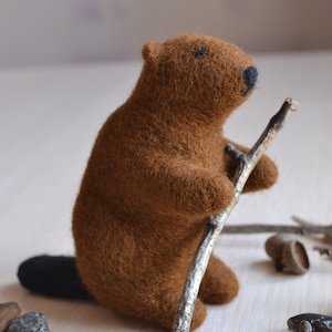 Needle felted beaver Wool animals Felt beaver toy Needle felted animals Beaver soft toy Small forest animals Waldorf toys New Year gift