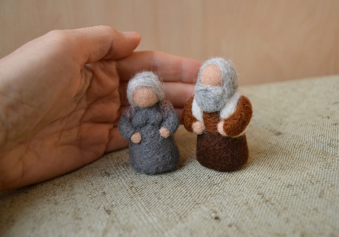 Felt Grandfather and Grandmother Doll Grandad Doll Grandma Figurine ...