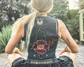 Chaleco vaquero bohemio reciclado con cuentas para mujer, talla S