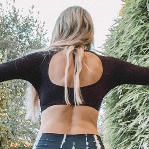Yoga crop top, Long sleeve crop top, Yoga top women, Long sleeve fitted crop top, Choli top, Festival top, Hippie top, Stretch crop top