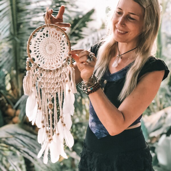 Acchiappasogni Fatto A Mano Bohémien Con Piume E Perline - Decorazione Parete Con Luna E Stella, Regalo Artigianale Per Casa