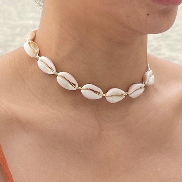 Cowrie Shell Choker Necklace