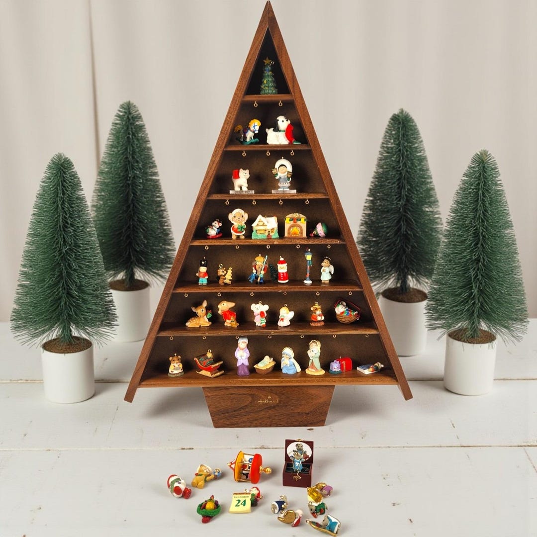 Hallmark Memory Box VTG Hallmark Wood Shadow Box Memory Tree & 41 Mini Christmas Keepsake ...