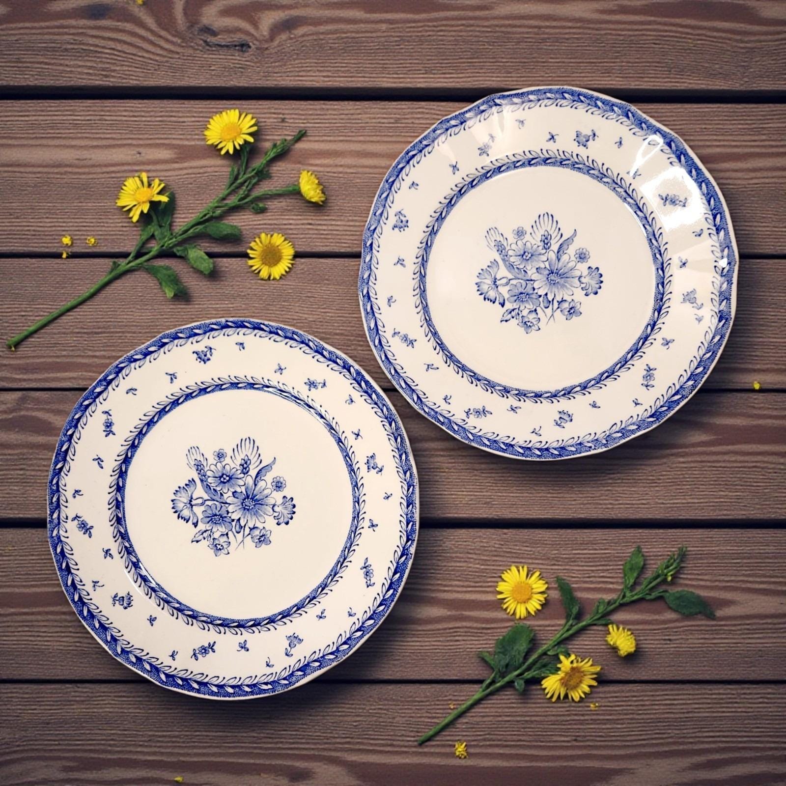 ARABIA Finland プレート ブルー 花柄25cm Set of 2 VTG Arabia Finn Flower Blue & White Dinner Plates Wavy