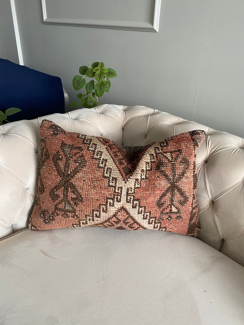 Soft red Pillow,40x60 cm 16x24 inches kilim pillow,carpet pillow,handmade pillow,boho pillow,vintage pillow wool pillow old pillow