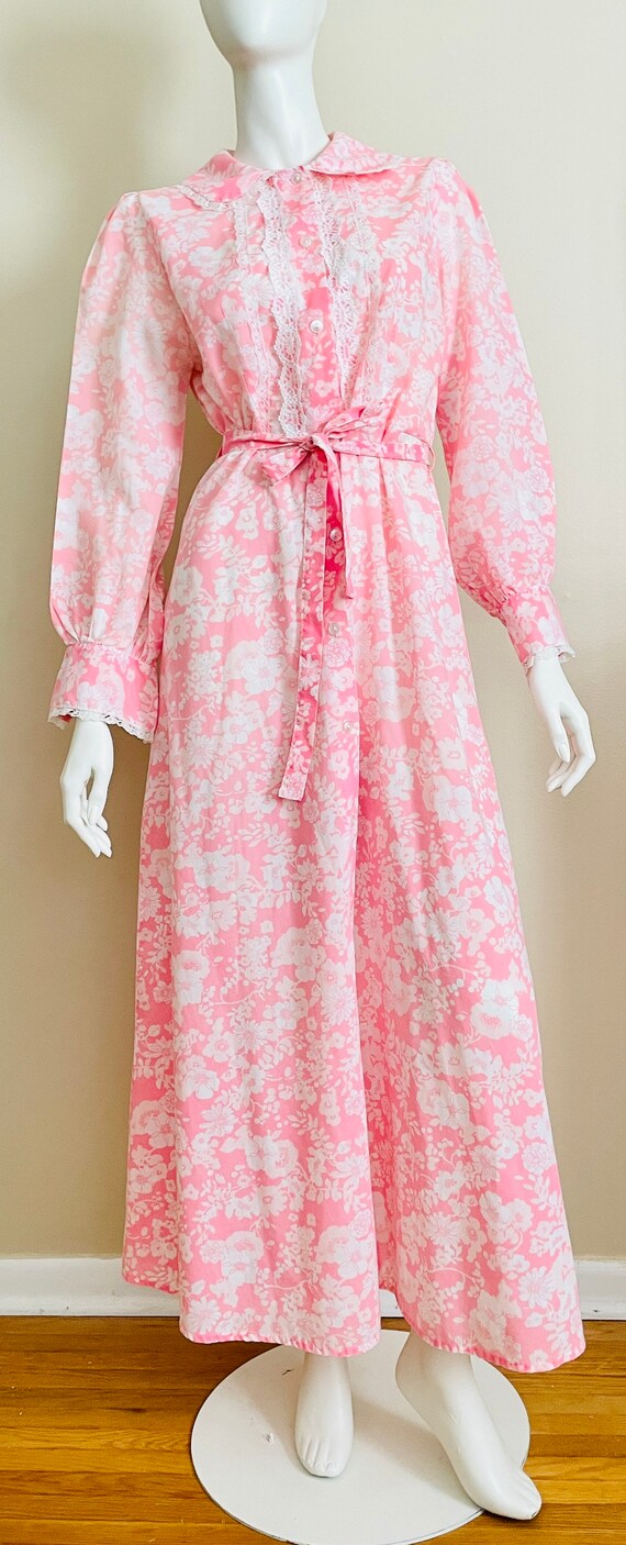 Vintage 1970’s bubblegum pink & white floral patt… - image 2