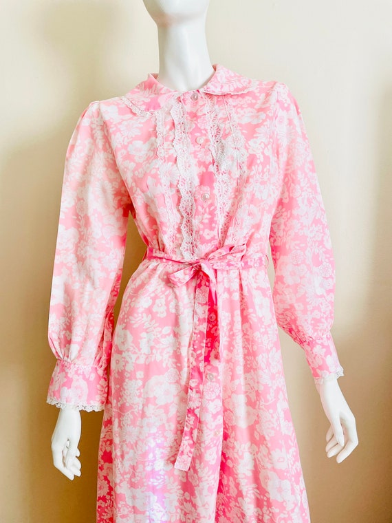 Vintage 1970’s bubblegum pink & white floral patt… - image 3