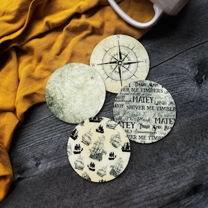 Juego de 4 posavasos con diseño de piratas vintage