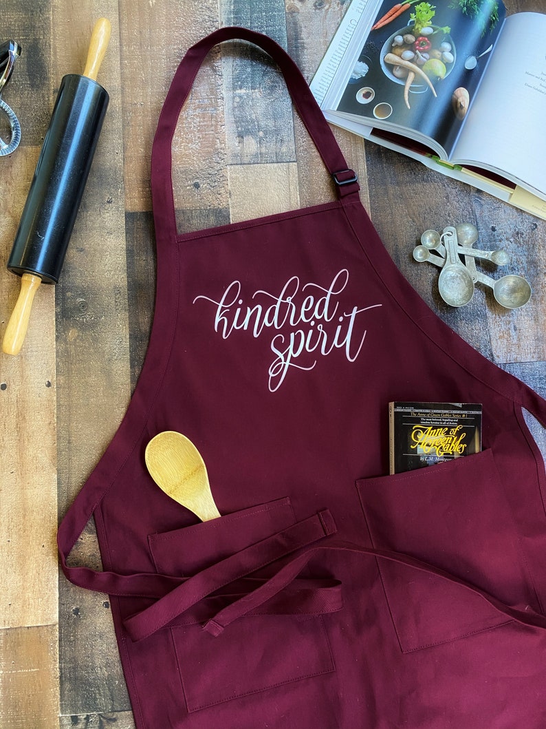 Kindred Spirit Kitchen Apron Anne of Green Gables Anne with an E image 3