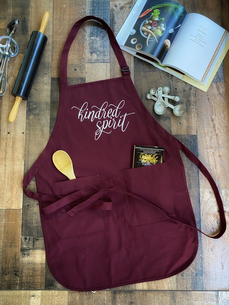 Kindred Spirit Kitchen Apron Anne of Green Gables Anne with an E image 1