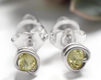 facettierte Peridot Ohrstecker | 3 mm Edelstein, Sterling Silber, Gold Fill