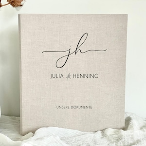 Ordner "Julia & Henning", personalisiert, Dokumente, Dokumentenmappe, Urkunden, wichtige Unterlagen, Familie, Familienbuch, Leinen, Beige