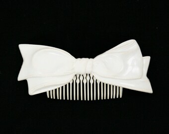 Vintage 1950's Tilco Hair Comb - Big Bow - Decorative Side Comb - Molded Plastic - Wedding Hair Accessory - Vintage Bride