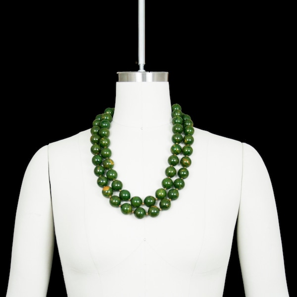 Collar de baquelita Vintage 1930's - Amarillo Verde - Fin del Día Espinaca - Doble Hebra - Chunky - Declaración - Heavy 238 Grams