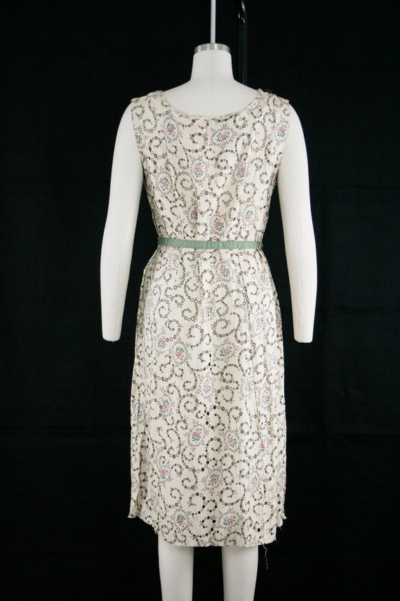 Vintage 1940s Cut Out Lace Day Dress - Sleeveless… - image 4
