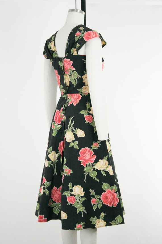 Vintage 1940s Rose Novelty Print Day Dress - Blac… - image 7