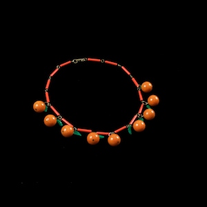 Vintage 1940's Bakelite Necklace Orange Bakelite Fruit Celluloid Green Leaves Dangle Statement Novelty Collectible Jewelry Rare image 2