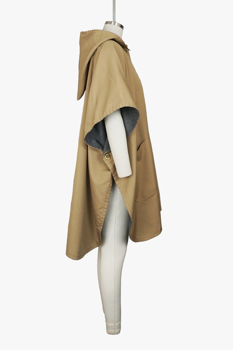 Vintage 1960s Bonnie Cashin Cape Pointed Hood Camel Wool Avant Garde High Fashion Statement Poncho Brass Small Medium Large image 4