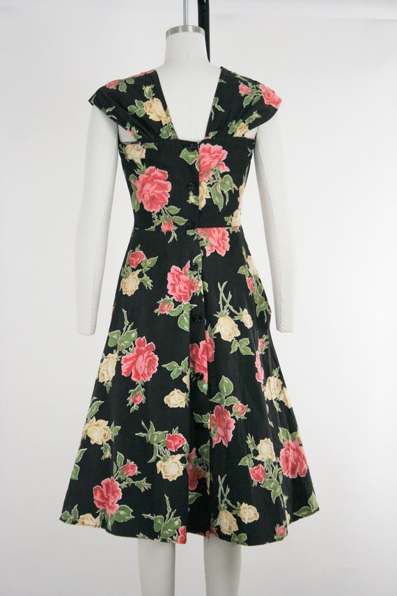 Vintage 1940s Rose Novelty Print Day Dress - Blac… - image 5