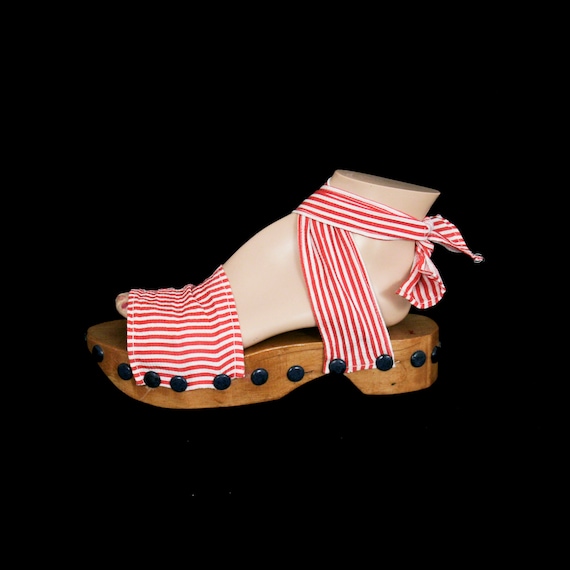 Vintage 1940's Wood Sandals - Clogs - Striped Cott