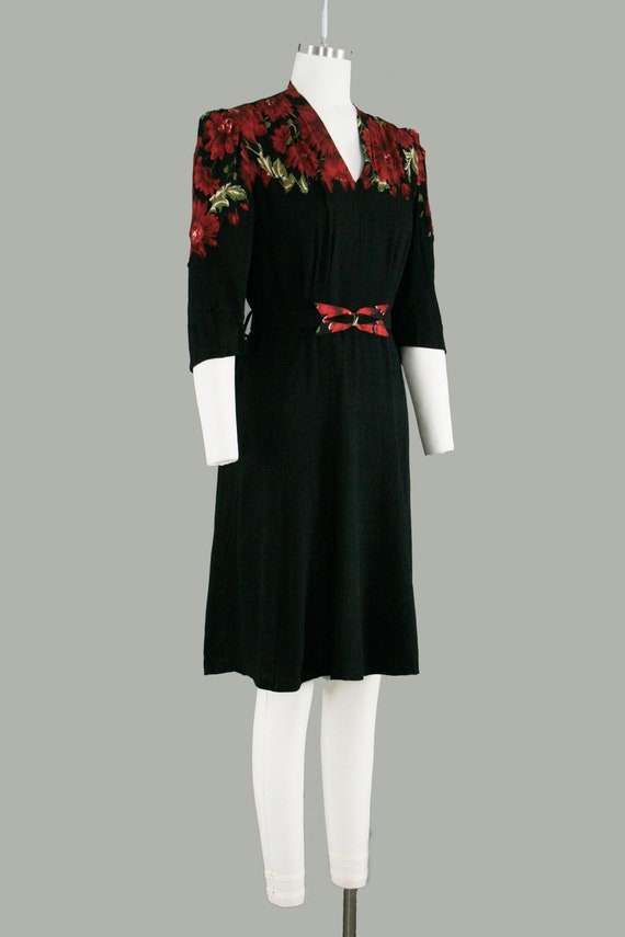 Vintage 1930s Appliqué Dress - Red Rose - Black C… - image 4