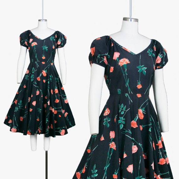 Vintage 1950s Rose Novelty Print Dress - Long Ste… - image 1