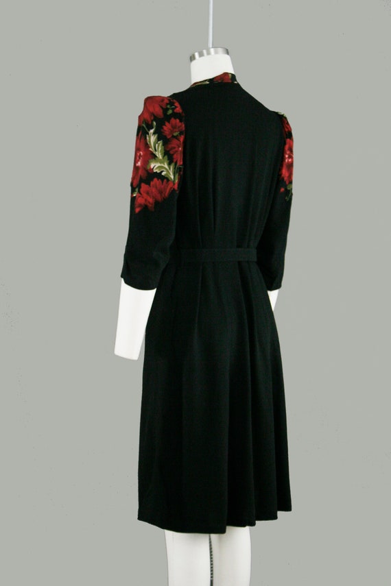 Vintage 1930s Appliqué Dress - Red Rose - Black C… - image 7