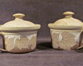 Rare WIZARD OF CLAY Bristoleaf Pair Of Covered Soup Mugs With Handles And Lids