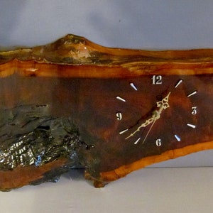 VINTAGE Redwood Burl Clock Handmade Hanging Clock Original Tag On Back