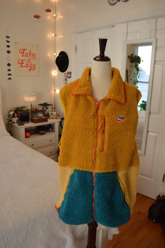 Nike Color Block Sherpa Vest (Mustard/Teal)