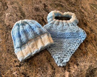 Knitted Baby Hat and Bib Set. Newborn/Infant. Blue and White Hat/Cap/Beanie and Bib. New Baby Gift.