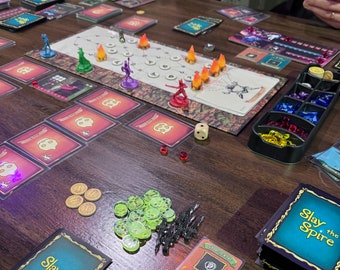 SLAY THE SPIRE ボードゲーム: アクリルトークンとキャンプファイヤー