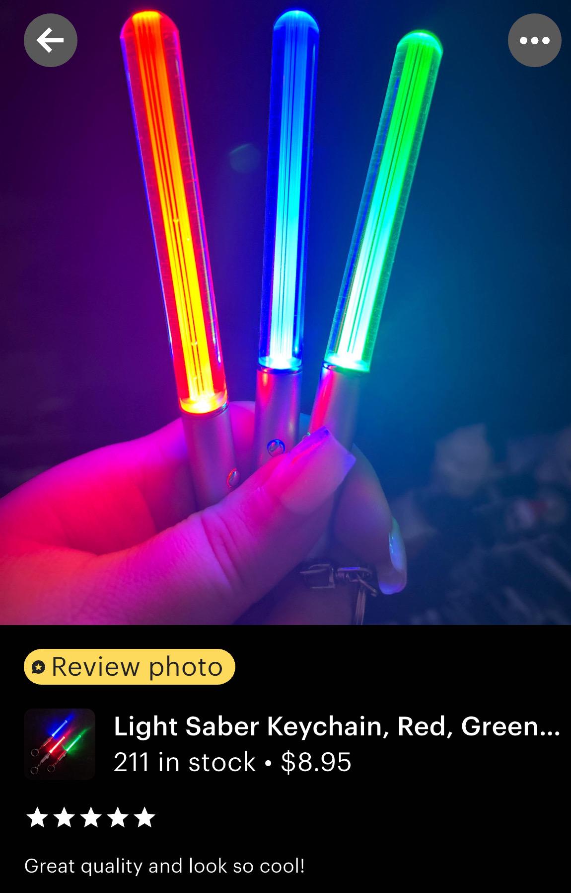 スターウォーズファンのためのライトセーバーLEDキーチェーン：赤、緑