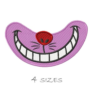 Puede incluir: Cara de gato púrpura sonriente con una nariz roja y dientes blancos. El texto "4 SIZES" está debajo de la imagen.