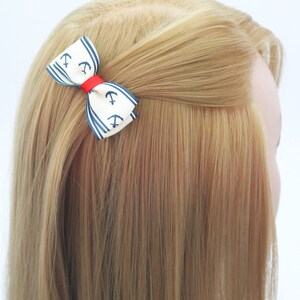 Marineblau und beige Sommertrend handgemachte Haargummis und Haarclip mit Schleife Bild 8