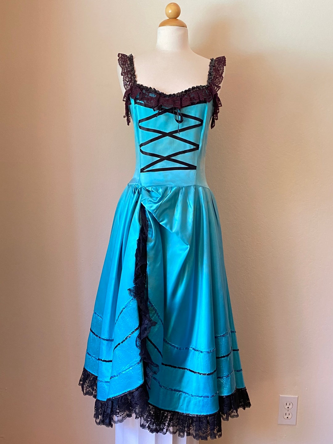 Saloon Girl, Barbary Coast, Carnival, Masquerade Western Dance Hall