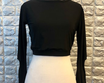 Long sleeve crop top