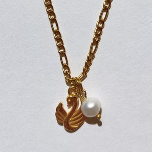 Romantic swan chain necklace, Gold stainless steel necklace, Swan lake fairytale pendant, Elegant thin chain necklace with freshwater pearl