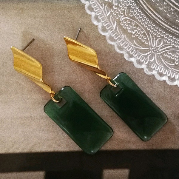 Green gold rectangle earrings, Plexiglass earrings, Aesthetic earrings, Green translucent earrings, Elegant statement acrylic earrings