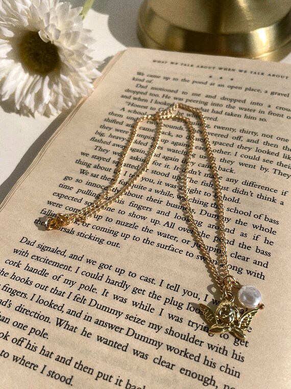Angel necklace sales aesthetic