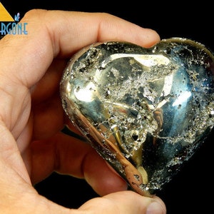 Pyrite Crystal Heart 7oz Palm Stone, Iron Pyrite Geode, Healing Crystals Palmstone (EPYW)