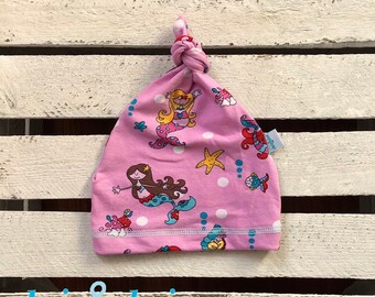 Knotenmützen+Beaniemützen aus Jersey rosa mit Schafe Knotenmützen+Beaniemützen aus Jersey rosa mit Schafe