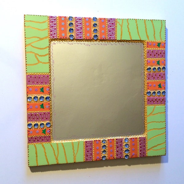 miroir mosaïque décoration murale "vert anis billes de verre et papillons " 47 X 47 cm