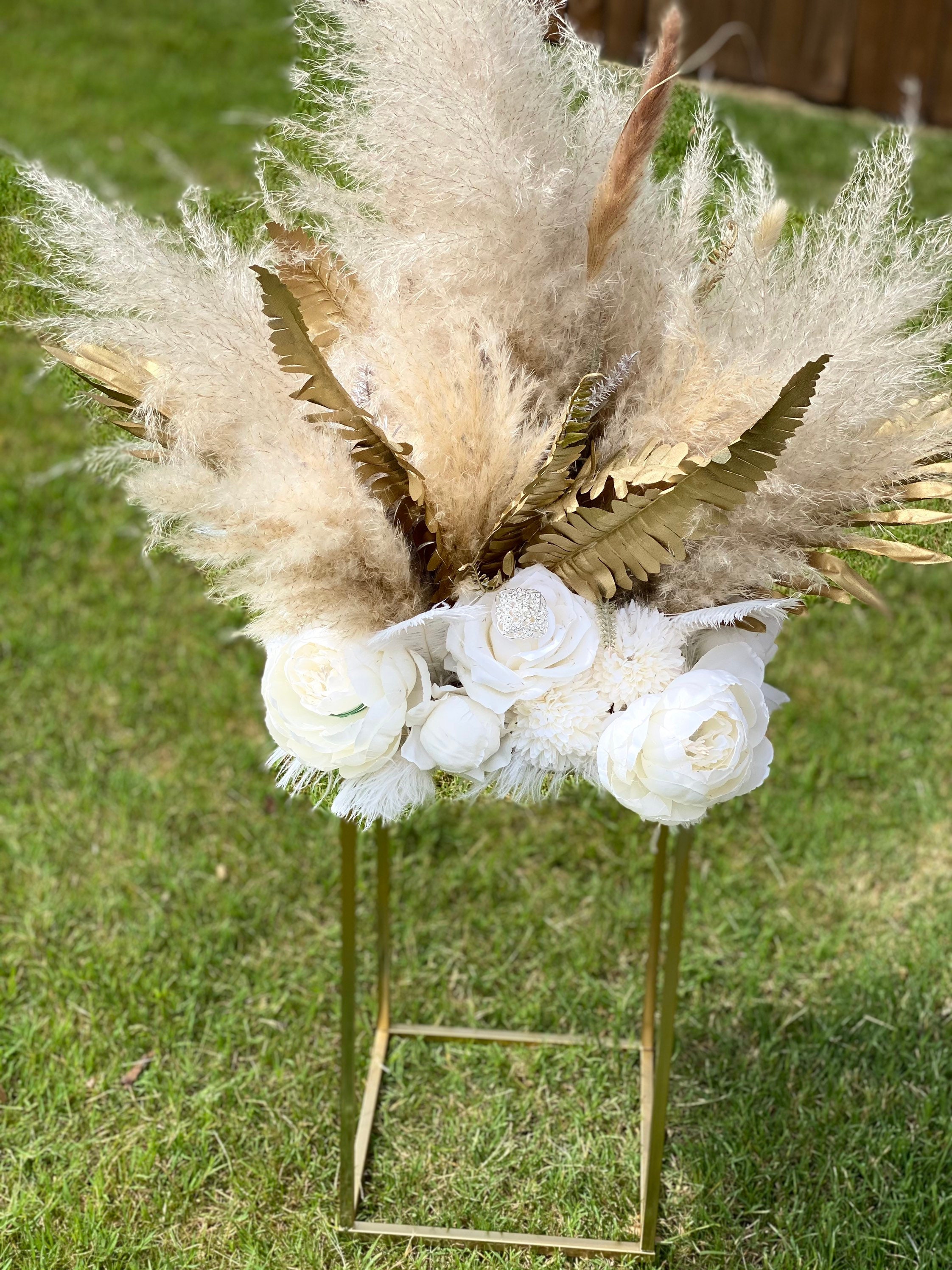 Boho White and Gold Pampas Grass Floral Arrangement Wedding Centerpiece -   Sweden