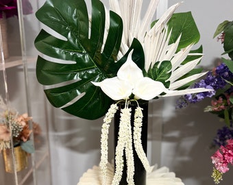 Stunning tropical arrangementnt Centerpieces for homes or parties