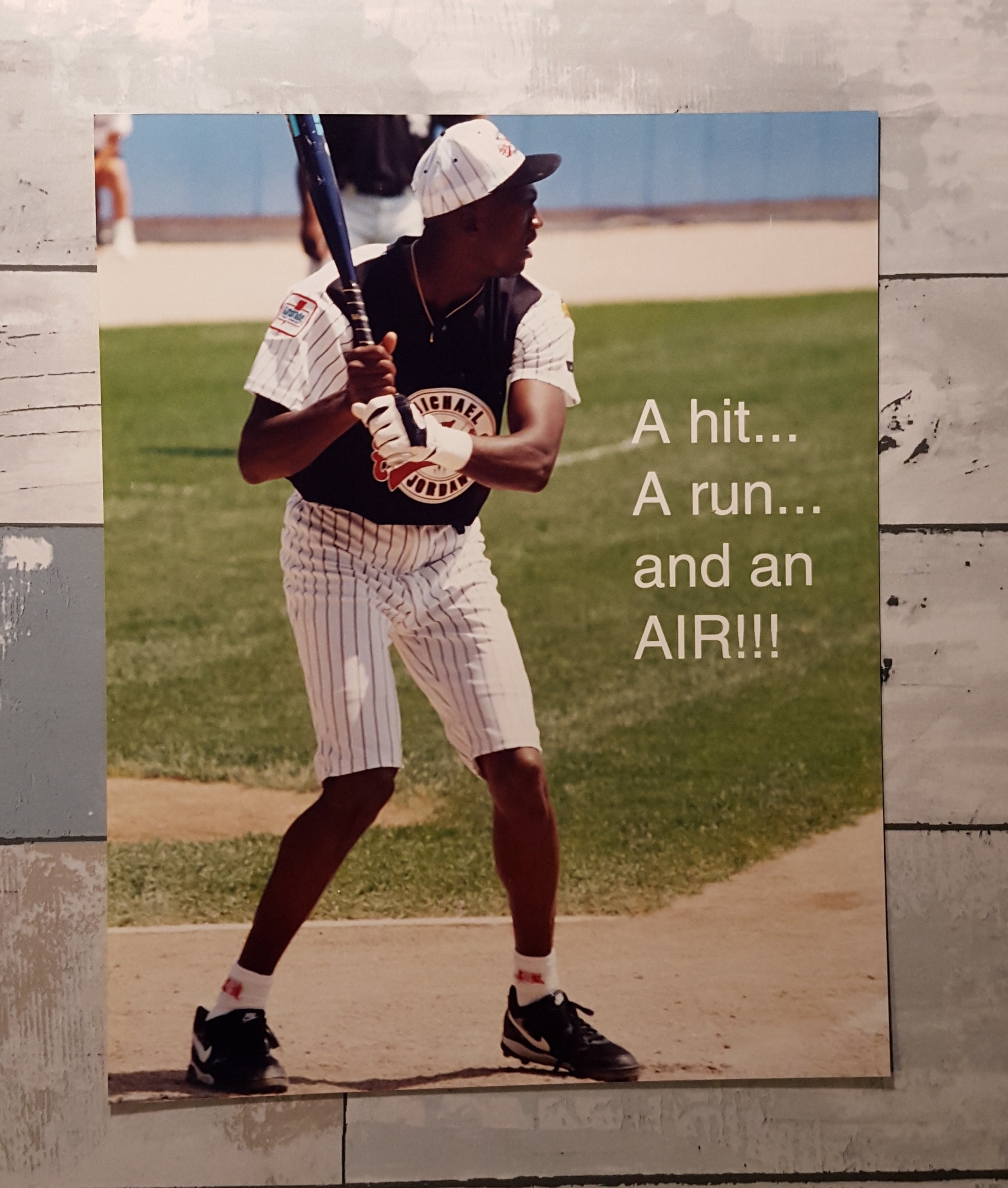 Baseball In Pics on X: Michael Jordan playing with the Chicago White Sox,  1993. What is your opinion on Jordan trying to play baseball?   / X