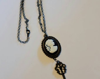 Steampunk cameo & key necklace