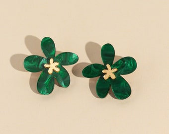 Green Flower Earrings, Contemporary Lightweight aesthetic summer jewelry, 21st birthday gift