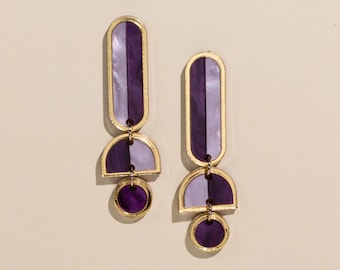 Pendientes colgantes de acrílico lila púrpura, joyas de lavanda ligeras, regalo boho para ella