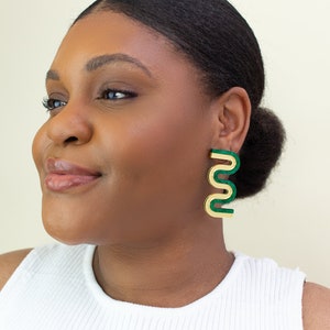 Vea Mini // Bold Squiggle Statement Earrings Green and Gold image 3